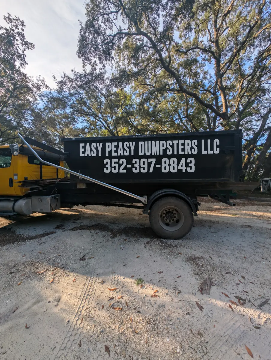 Real Easy Peasy 13-yard roll-off dumpster